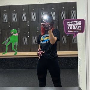 Meet your Posher, Stephanie